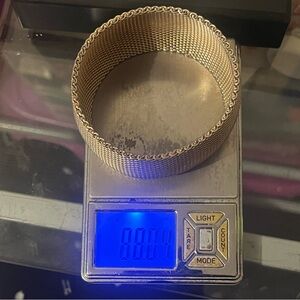 9kt Gold Mesh Bracelet
88.04grams